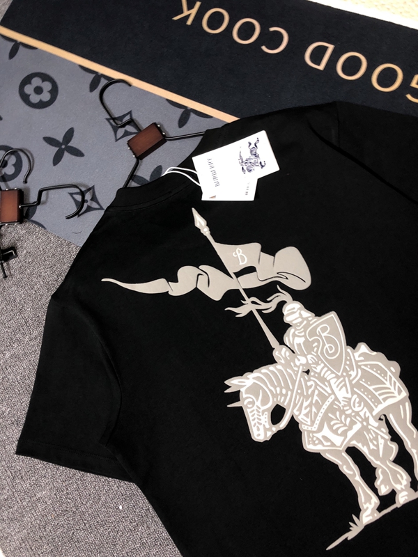 ブランドTシャツ角部分ディテール